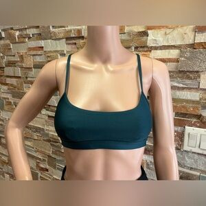 ALO Yoga Airlift Intrigue Bra